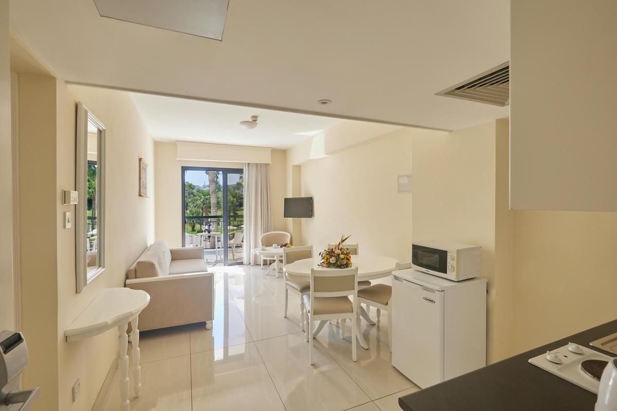 Tsokkos Gardens Apartments