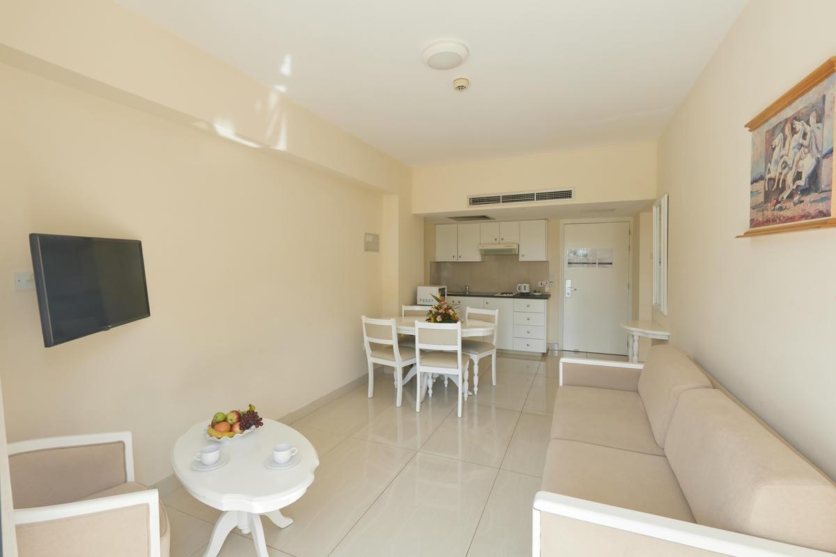 Tsokkos Gardens Apartments