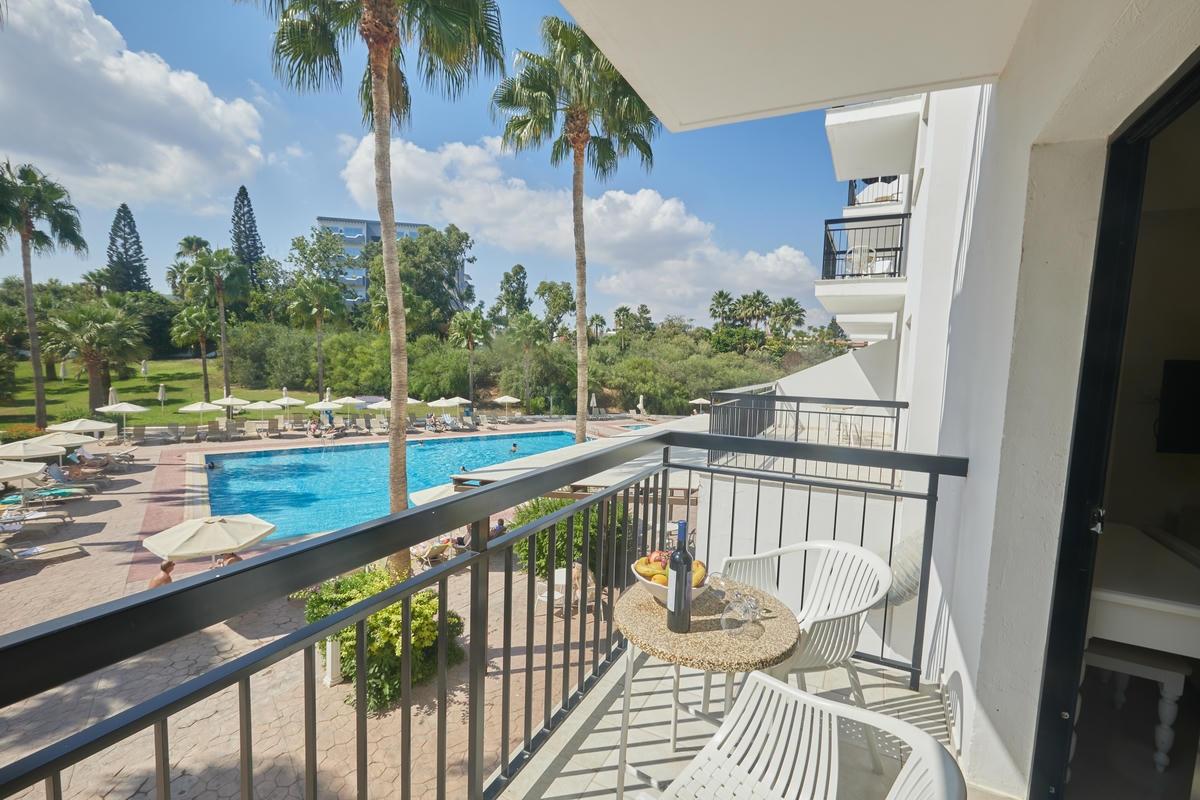 Tsokkos Gardens Apartments