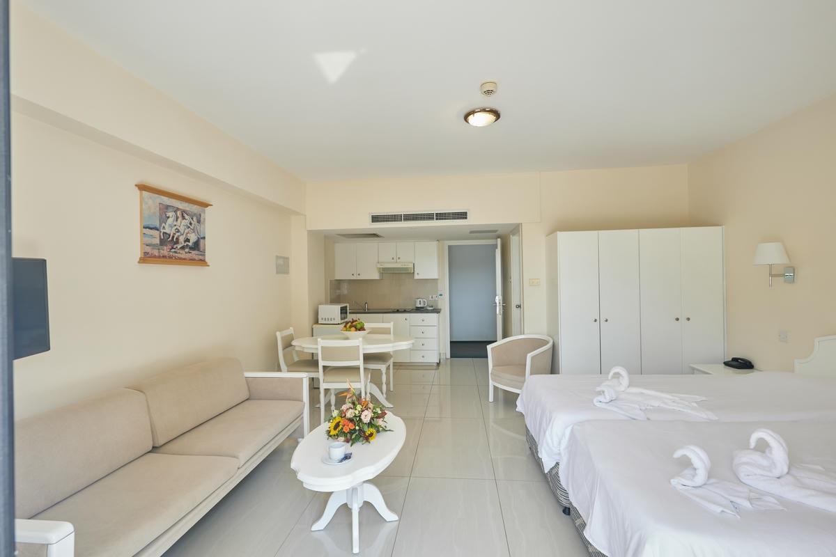 Tsokkos Gardens Apartments