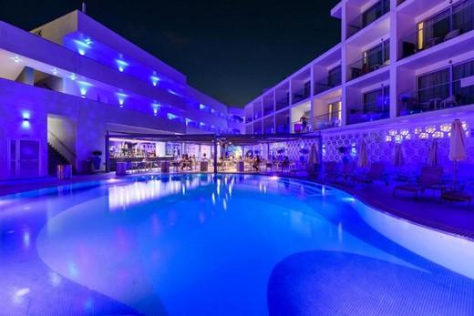 River Rock Hotel