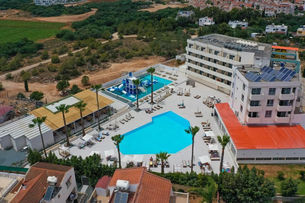 Toxotis Hotel