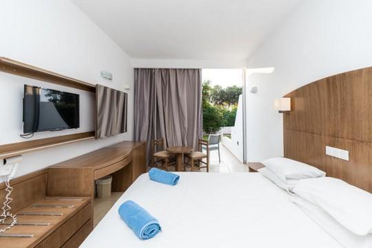 Adelais Hotel