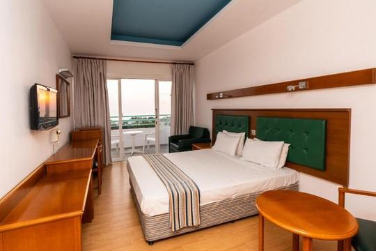 Adelais Hotel