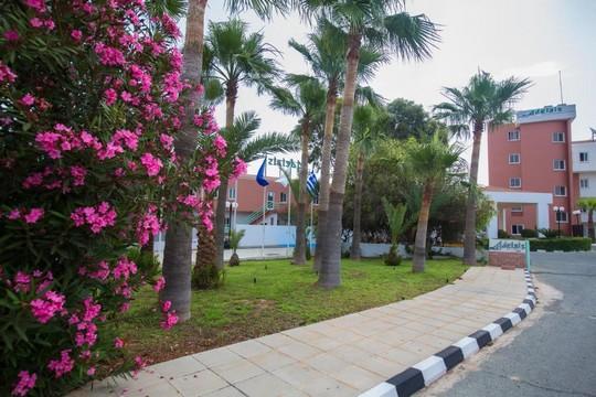 Adelais Hotel