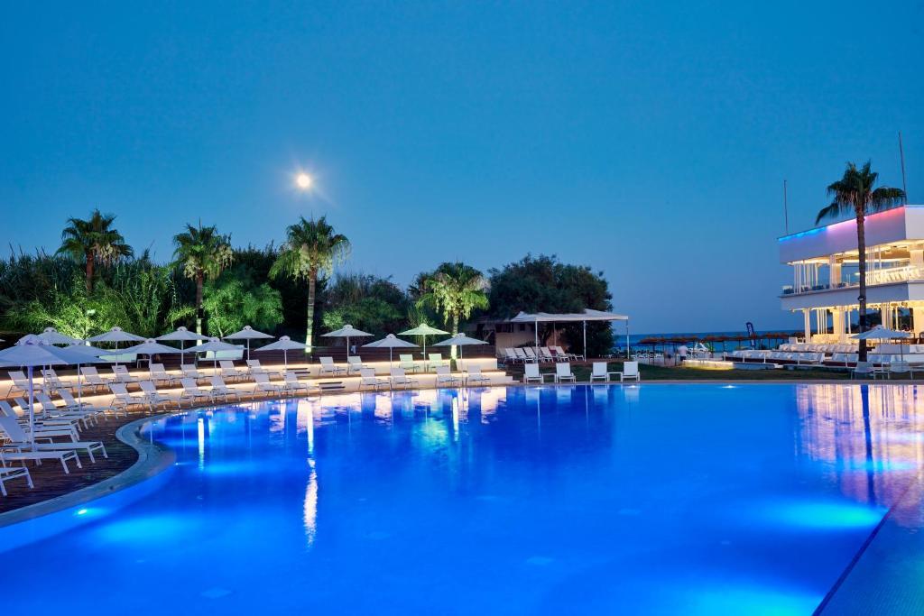 So Nice Club Resort