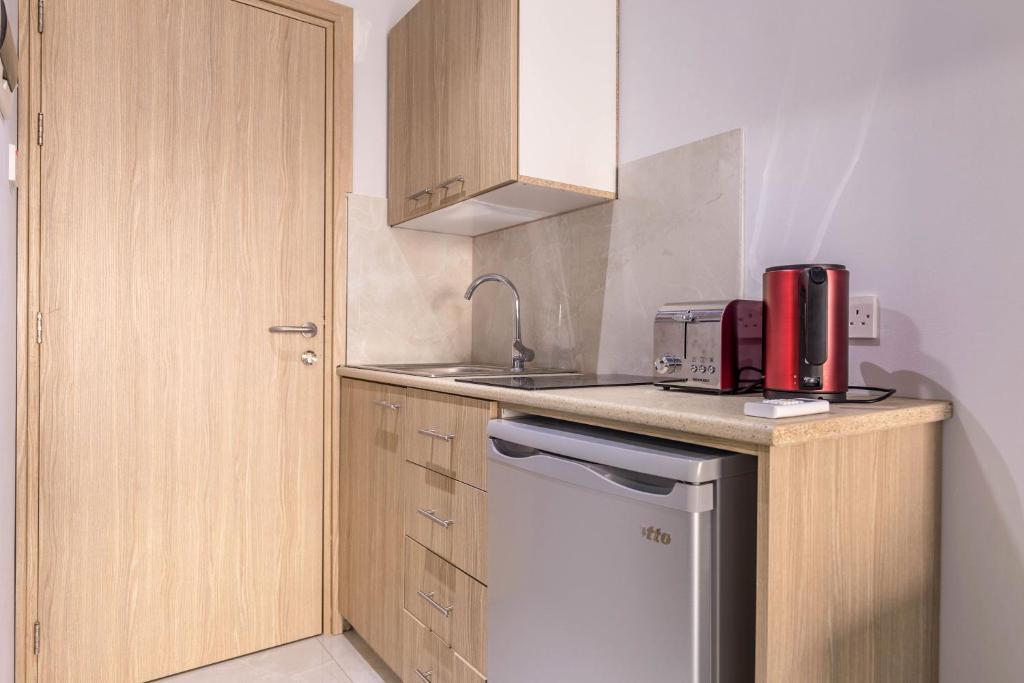 Paul Marie Hotel Apartments