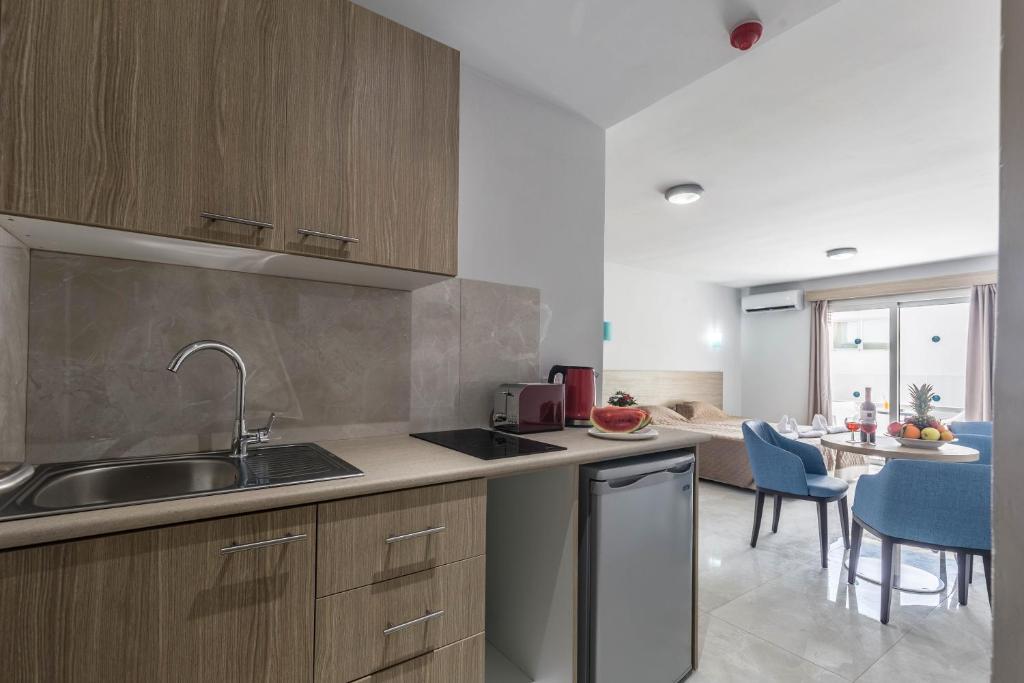Paul Marie Hotel Apartments