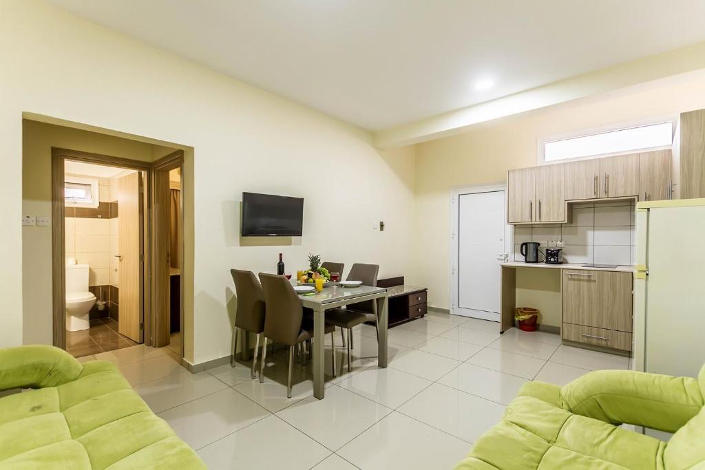 Paul Marie Hotel Apartments